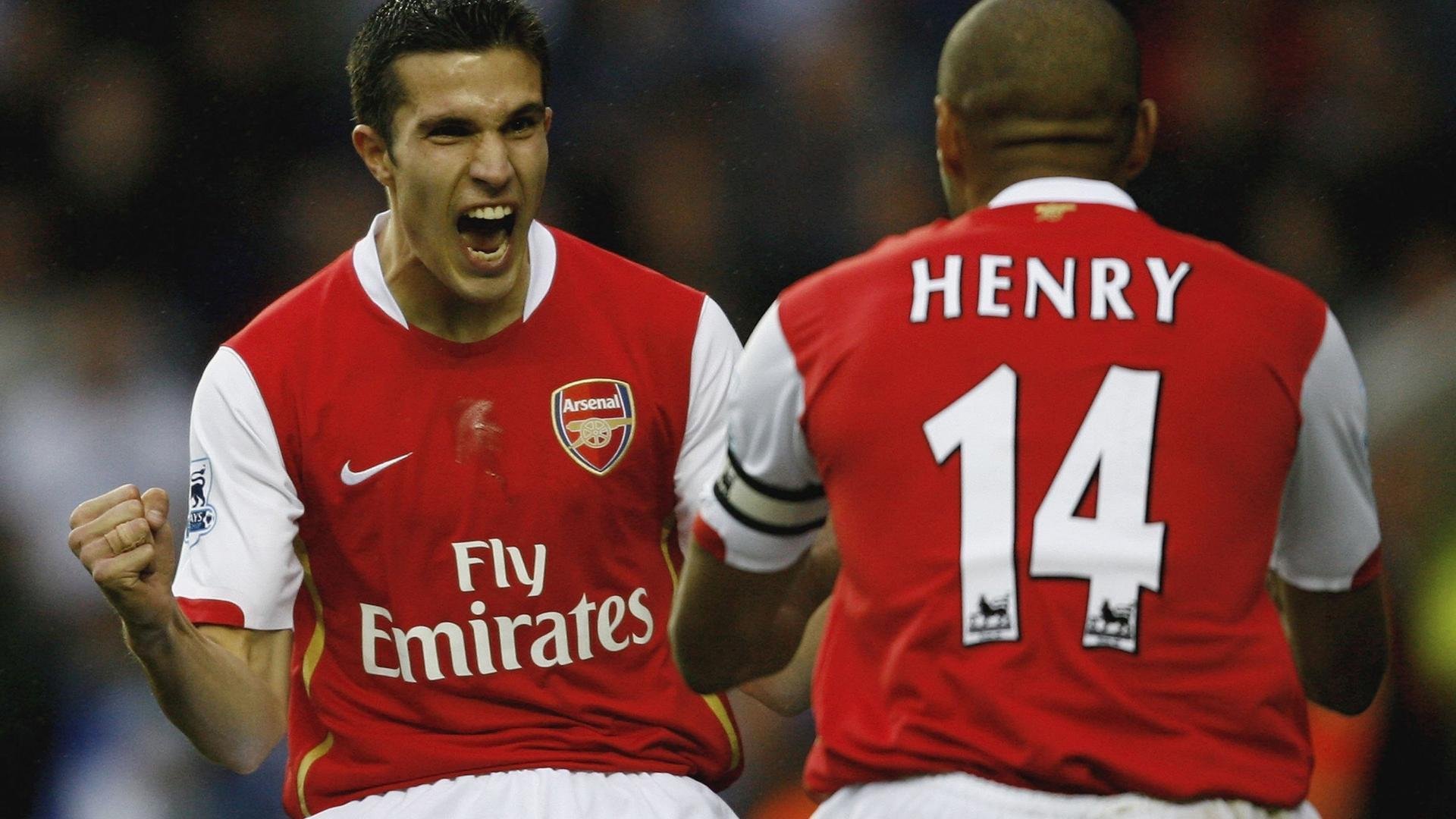 AC米兰新闻-AC米兰争议平局，吉鲁怒喷裁判：太可耻了，米兰官方商城上架吉鲁9号球衣